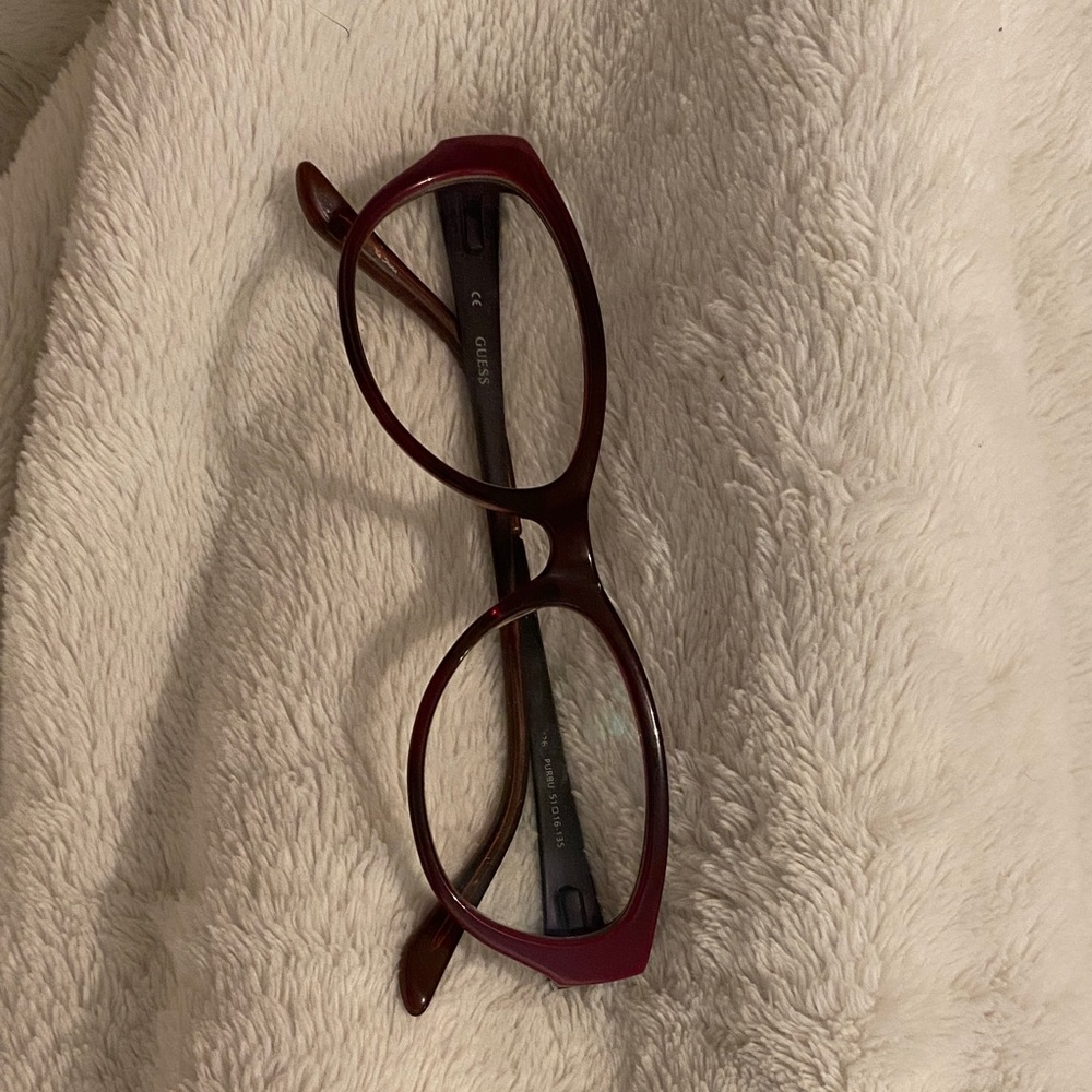 Guess Maroon Cat-Eye Glasses